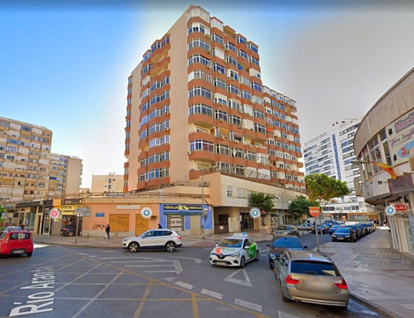 Piso en venta en  Calle Eduardo Aguilera Romero, Torremolinos photo 4