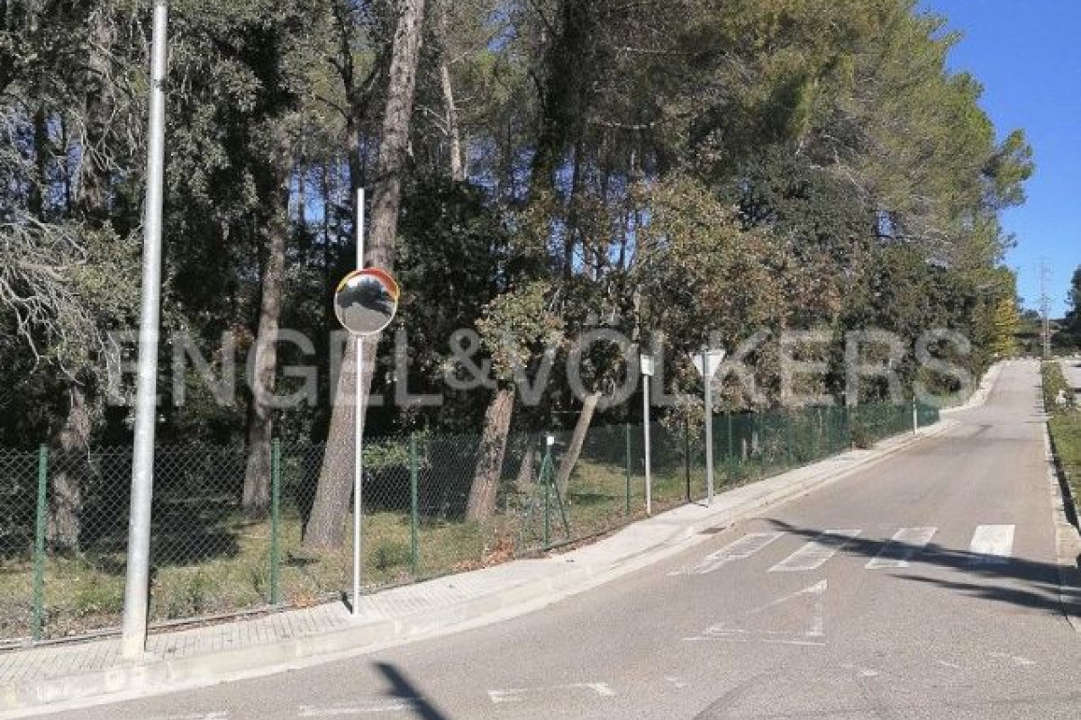 Land for sale in Begues, Barcelona photo 2