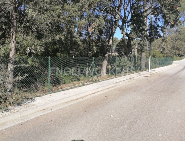 Terreno en venta en Begues photo 4