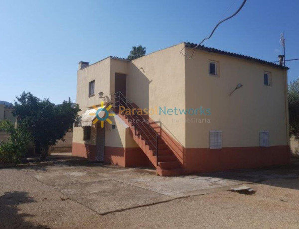 Chalet independiente en venta en  Llombo , Ontinyent photo 1