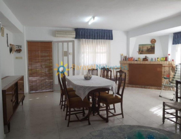 Chalet independiente en venta en  Llombo , Ontinyent photo 2