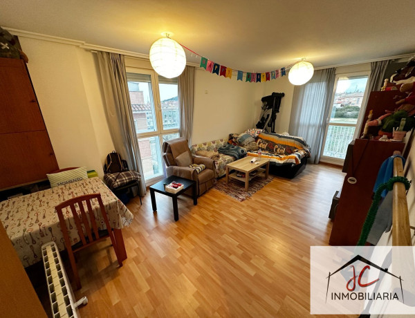 Apartment for sale in , Cistérniga photo 1