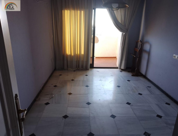 Piso en alquiler en  Centro - Casco Histórico , Distrito Centro - Casco Histórico photo 3