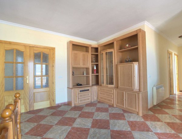 Piso en venta en , Benamocarra photo 1