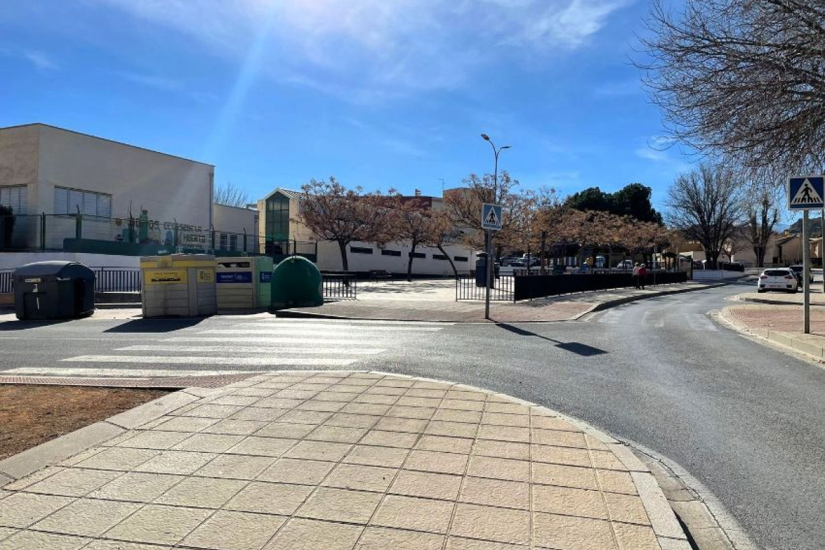 Venta de chalet adosado en , Guadix photo 1