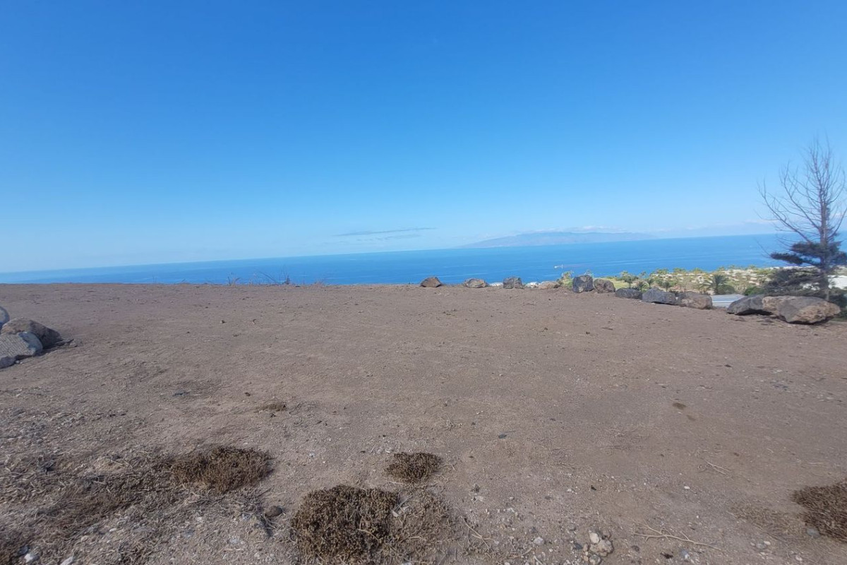 Land for sale in Guía de Isora, Santa Cruz de Tenerife photo 3