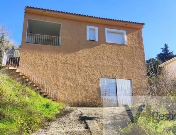 Chalet independiente en venta en , Robledo de Chavela photo 1