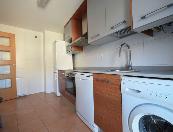 Piso en venta en , Utebo photo 2