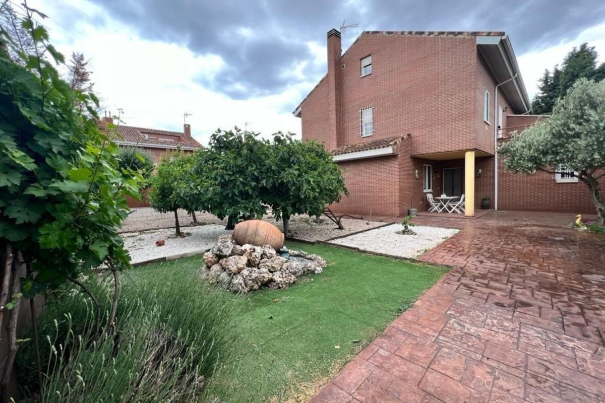 Casa o chalet independiente en venta en Camarma de Esteruelas, Camarma de Esteruelas
 photo 4
