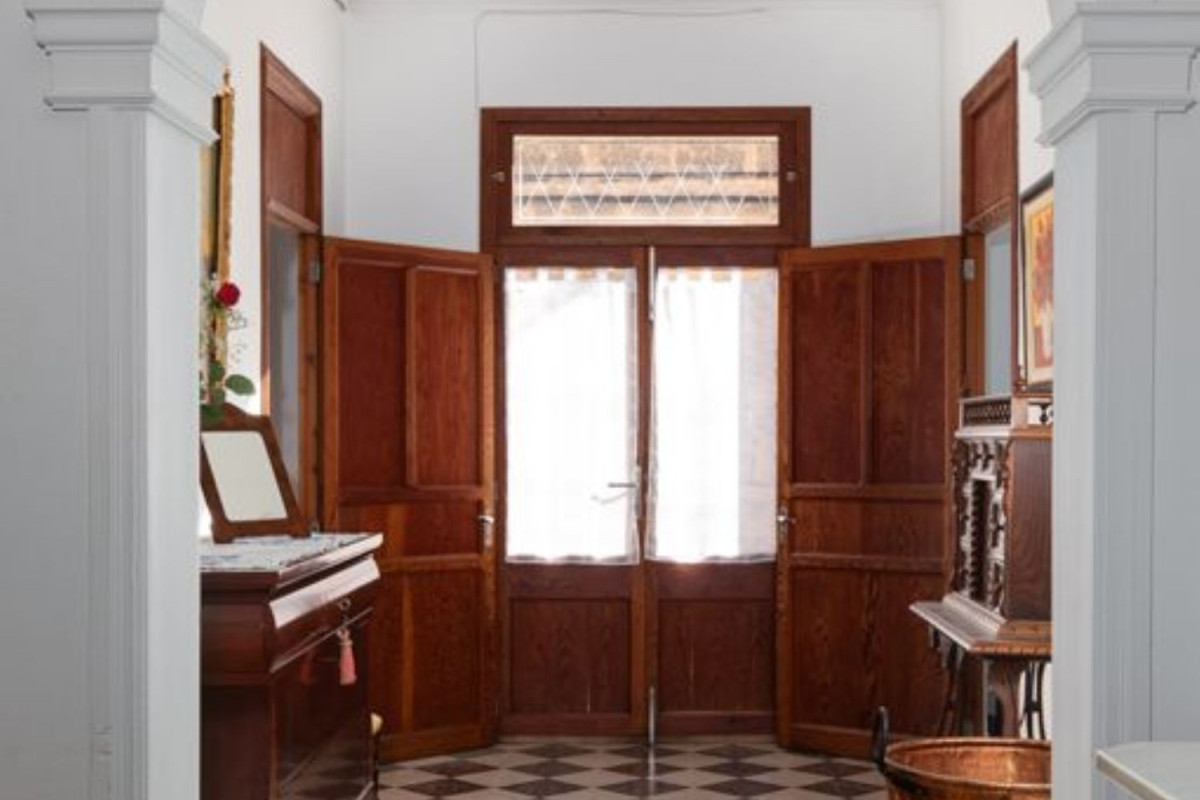 Properties for sale and rent in Spain photo 4