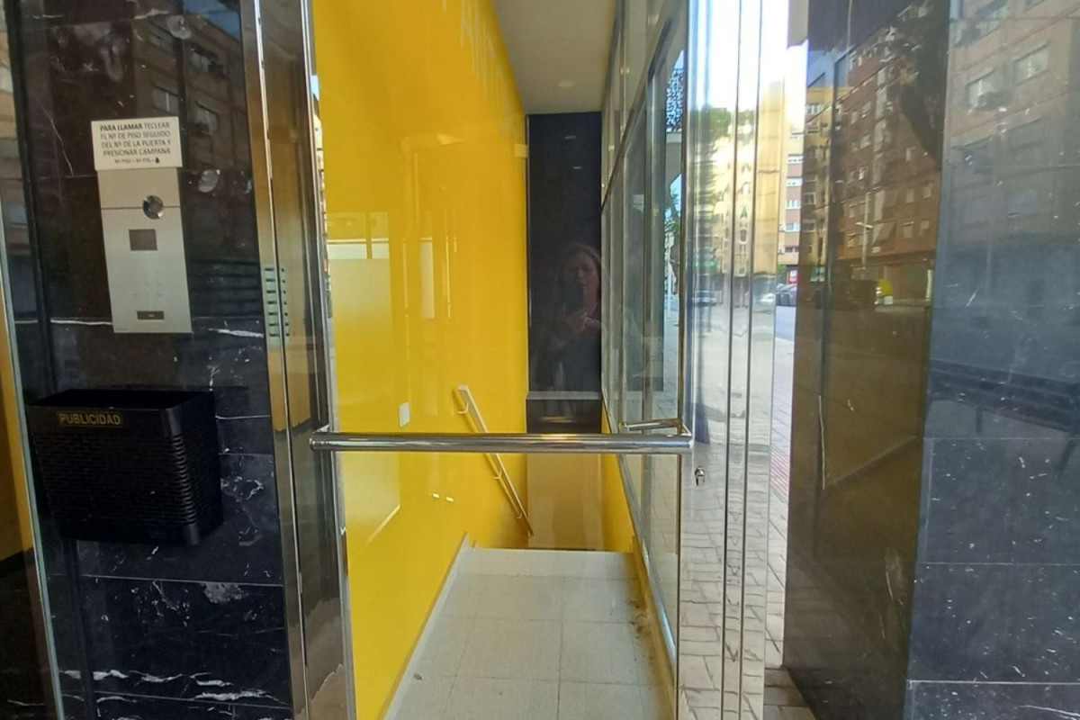 Venta de garaje en San Antonio, 109 -111 , Mislata photo 5