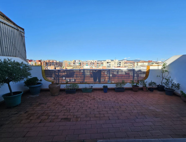 Piso en venta en  Plaça de Catalunya , El Prat de Llobregat photo 2