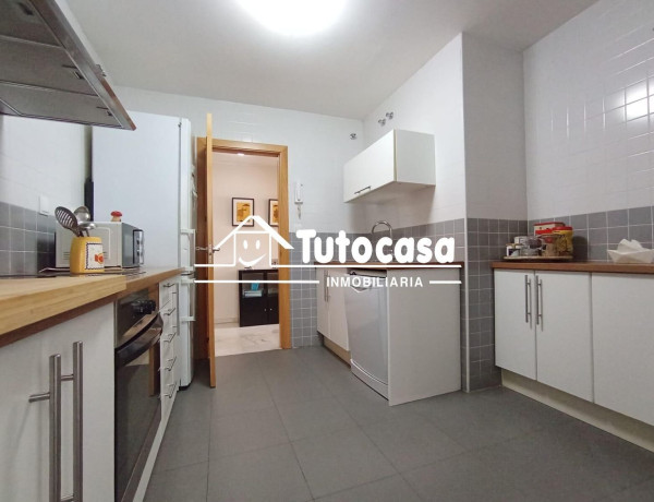 Piso en venta en  Zona Avenida de Europa , Montequinto photo 2