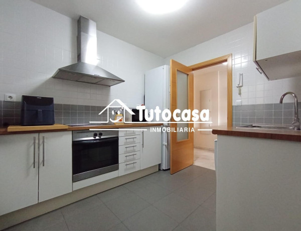 Piso en venta en  Zona Avenida de Europa , Montequinto photo 3
