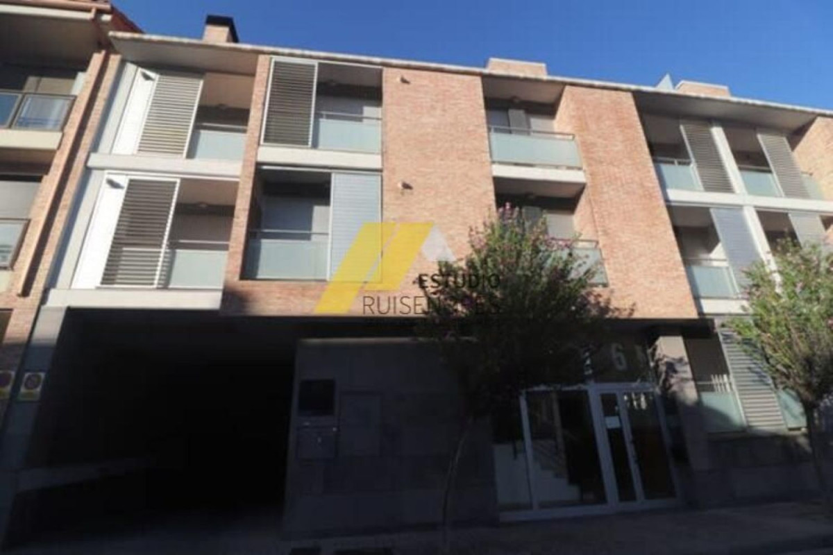 Propiedades en venta y alquiler en España photo 2