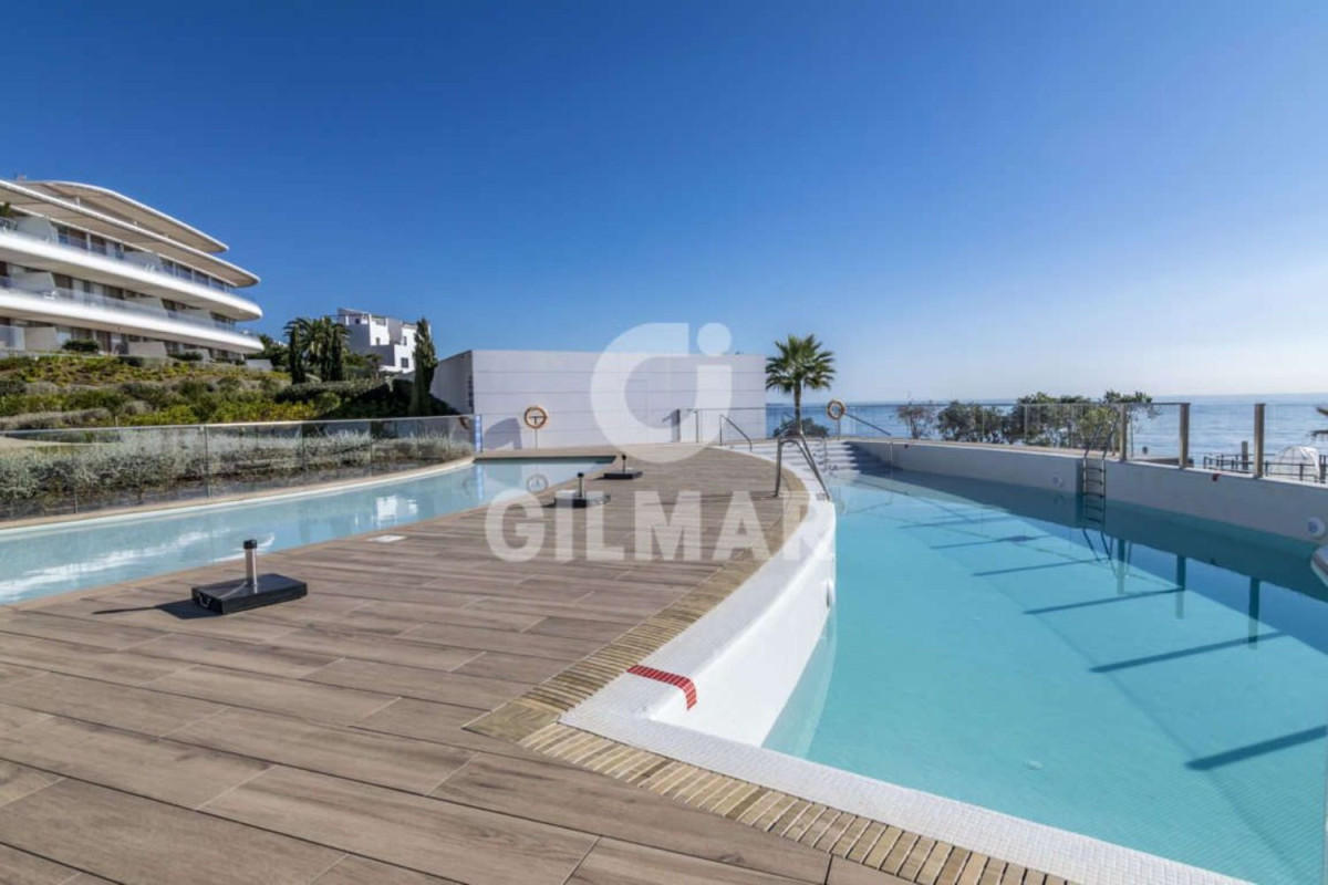 Venta de bajo en Calle Costa Tropicana, Estepona
photo 2
