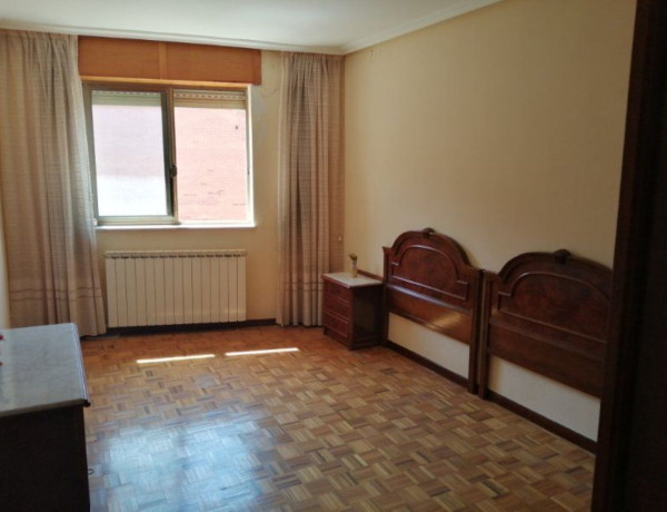 Piso en venta en , Valencia de Don Juan thumbnail 2