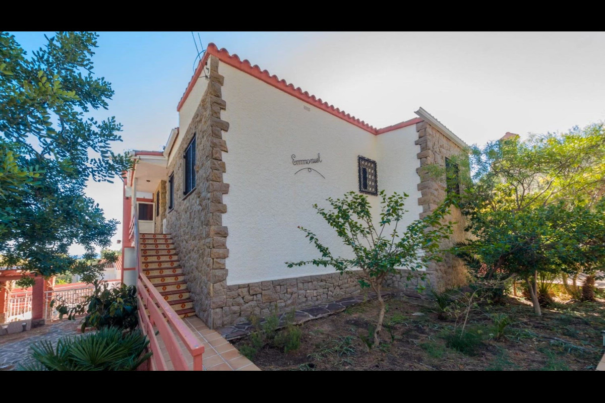 Venta de chalet independiente en Calle D'Amunt, 5, Benicasim/Benicàssim
photo 2