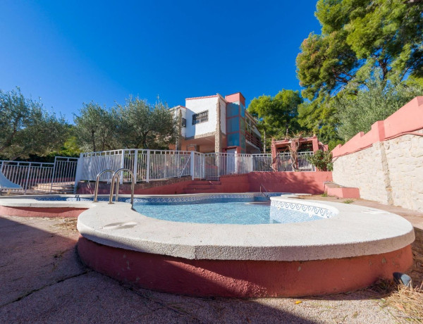 Detached villa for sale in Calle D'Amunt, 5, Benicasim/Benicàssim thumbnail 2