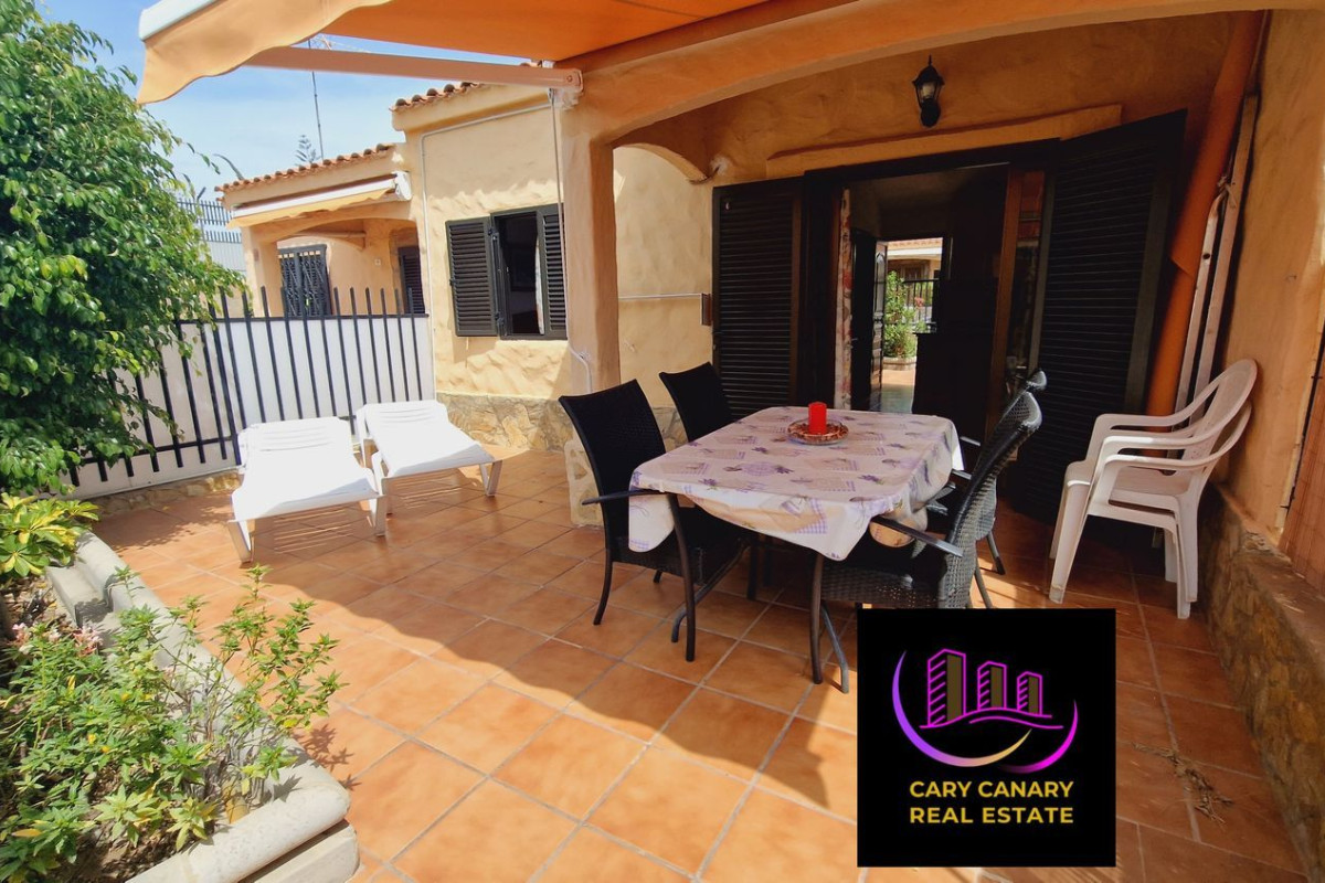 Alquiler de chalet adosado en Avenida de Gran Canaria, San Bartolomé de Tirajana photo 2