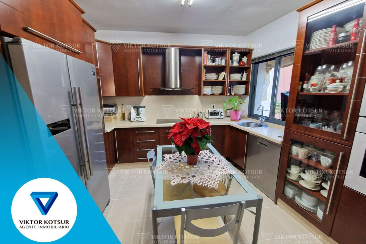Продажа квартиры на Эль Парадор, Рокетас-де-Мар
photo 1