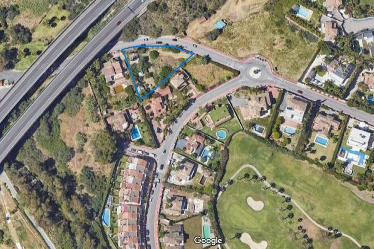Terreno en venta en Marbella, Malaga photo 3