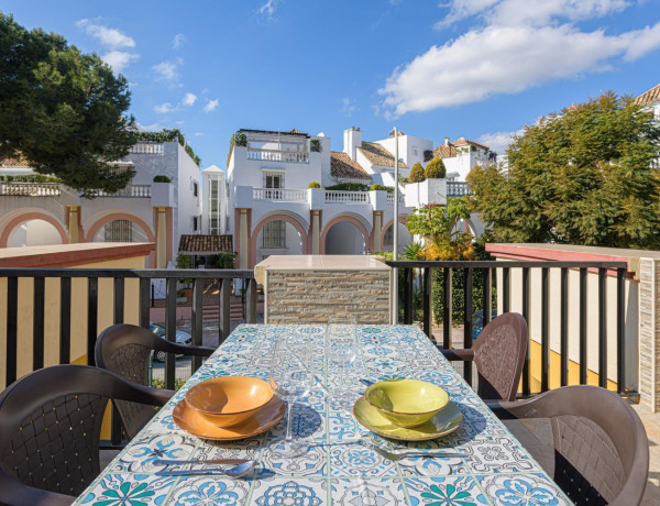 Продажа квартиры в  Calle de Las Golondrinas, 1, Marbella photo 4