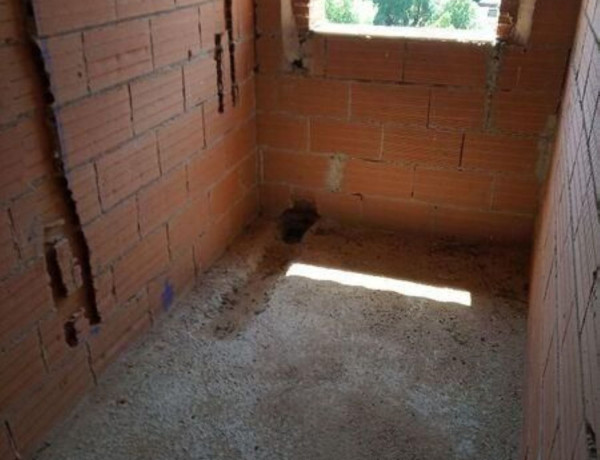 Chalet independiente en venta en , Navahondilla photo 2