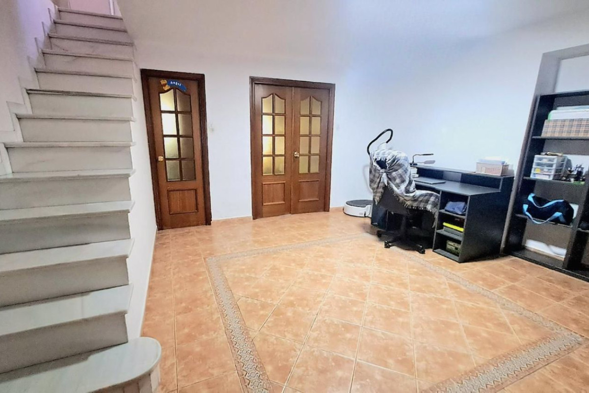 Venta de chalet adosado en  San Cristóbal , Ronda photo 4