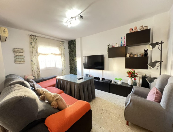 Таунхаус на продажу в  Zona de la Vega , Antequera photo 3