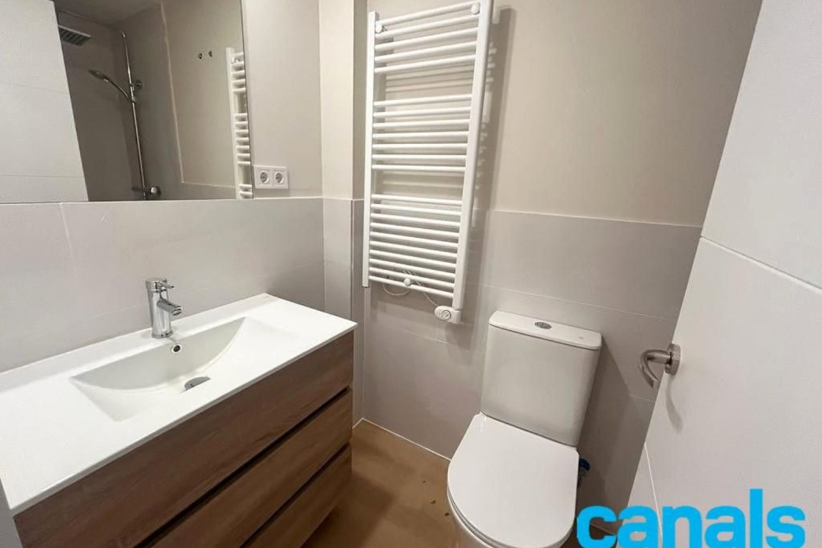 Duplex sale in Calle de Prat de la Riba, Cerdanyola del Vallès photo 4
