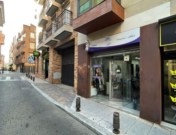 Local en venta en Urb. 13, Casco Antiguo photo 1