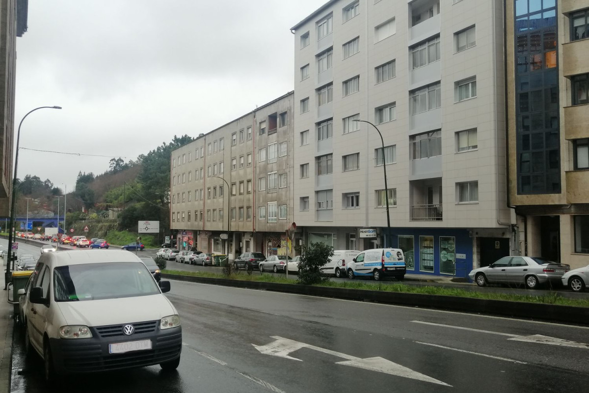 Venta de piso en Avenida Rosalía de Castro, Ames
photo 1