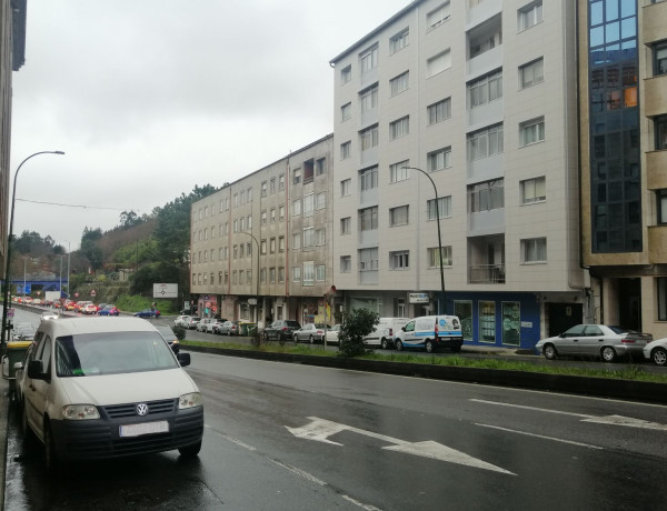 Piso en venta en  Avenida Rosalía de Castro, Ames photo 1