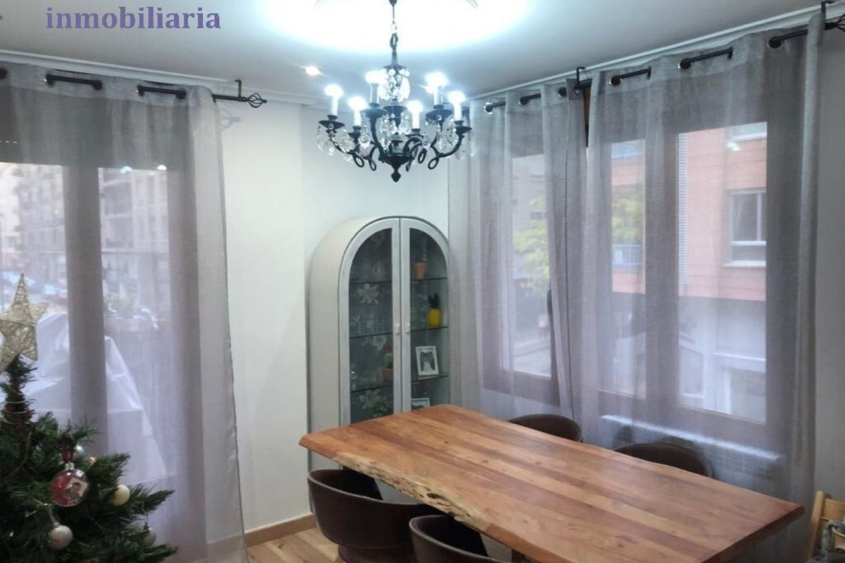 Sale of apartment in Calle Marqués de la Ensenada, Logroño
photo 1