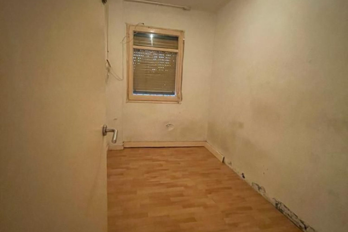 Venta de bajo en Sant Ildefons, Cornellà de Llobregat
 photo 3