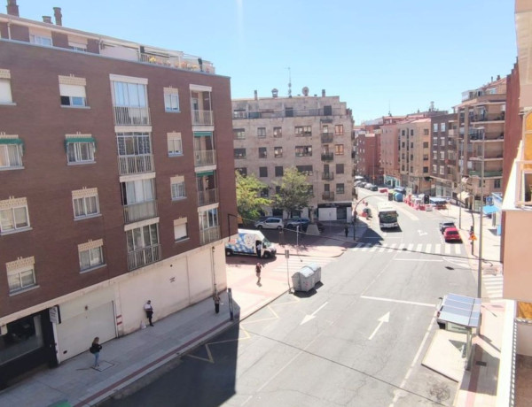 Piso en venta en Carretera de Ledesma, Salamanca thumbnail 1