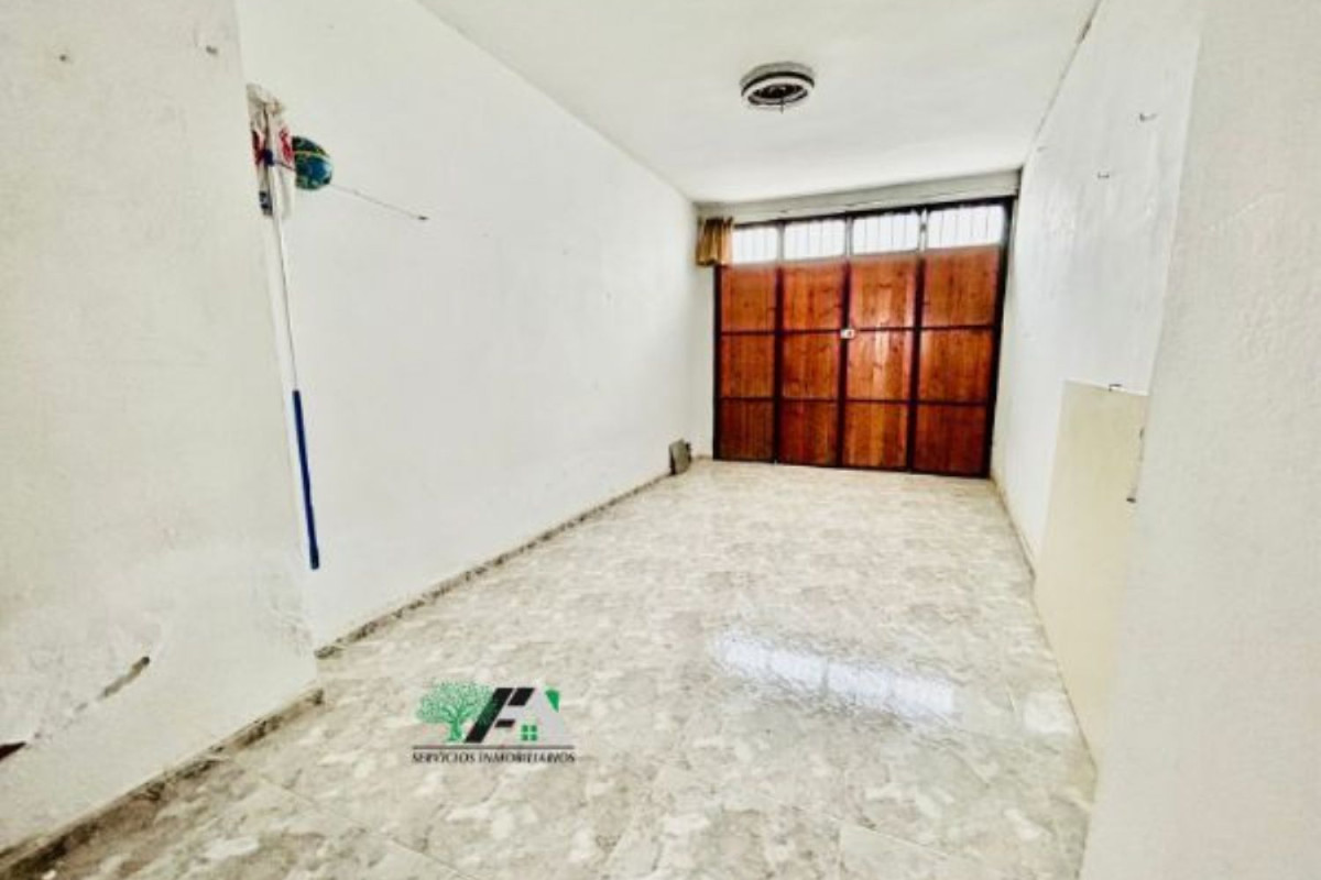 Venta de chalet adosado en , Baeza photo 1