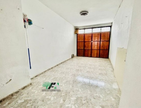 Таунхаус на продажу в , Baeza photo 1