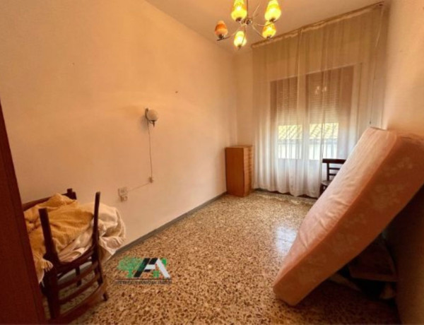 Таунхаус на продажу в , Baeza photo 2