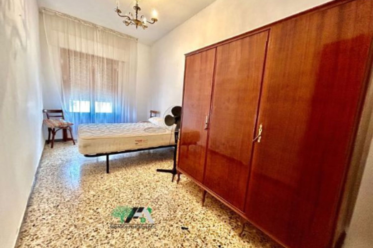 Venta de chalet adosado en , Baeza photo 4
