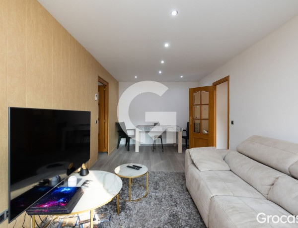 Piso en venta en La Gavarra , Cornellà de Llobregat thumbnail 1