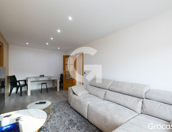 Piso en venta en  La Gavarra , Cornellà de Llobregat photo 4