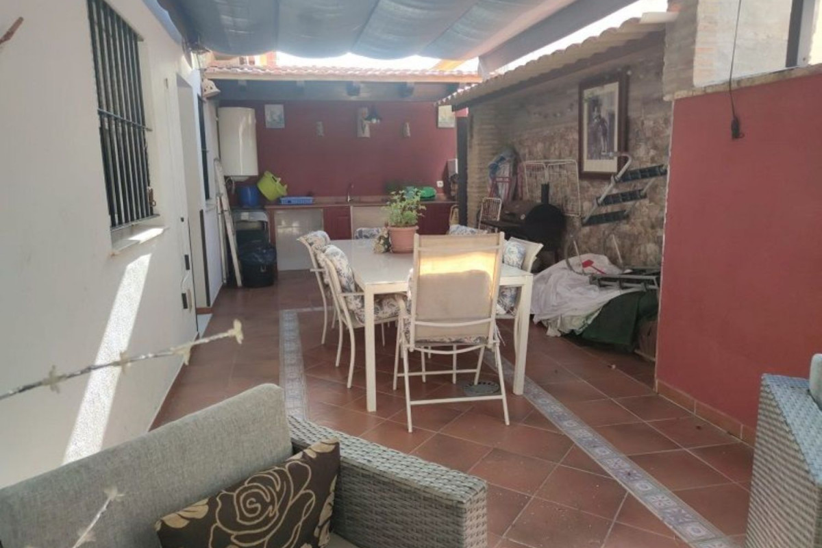 Venta de chalet adosado en Las Palmeras-Dehesilla , Sanlúcar de Barrameda photo 2