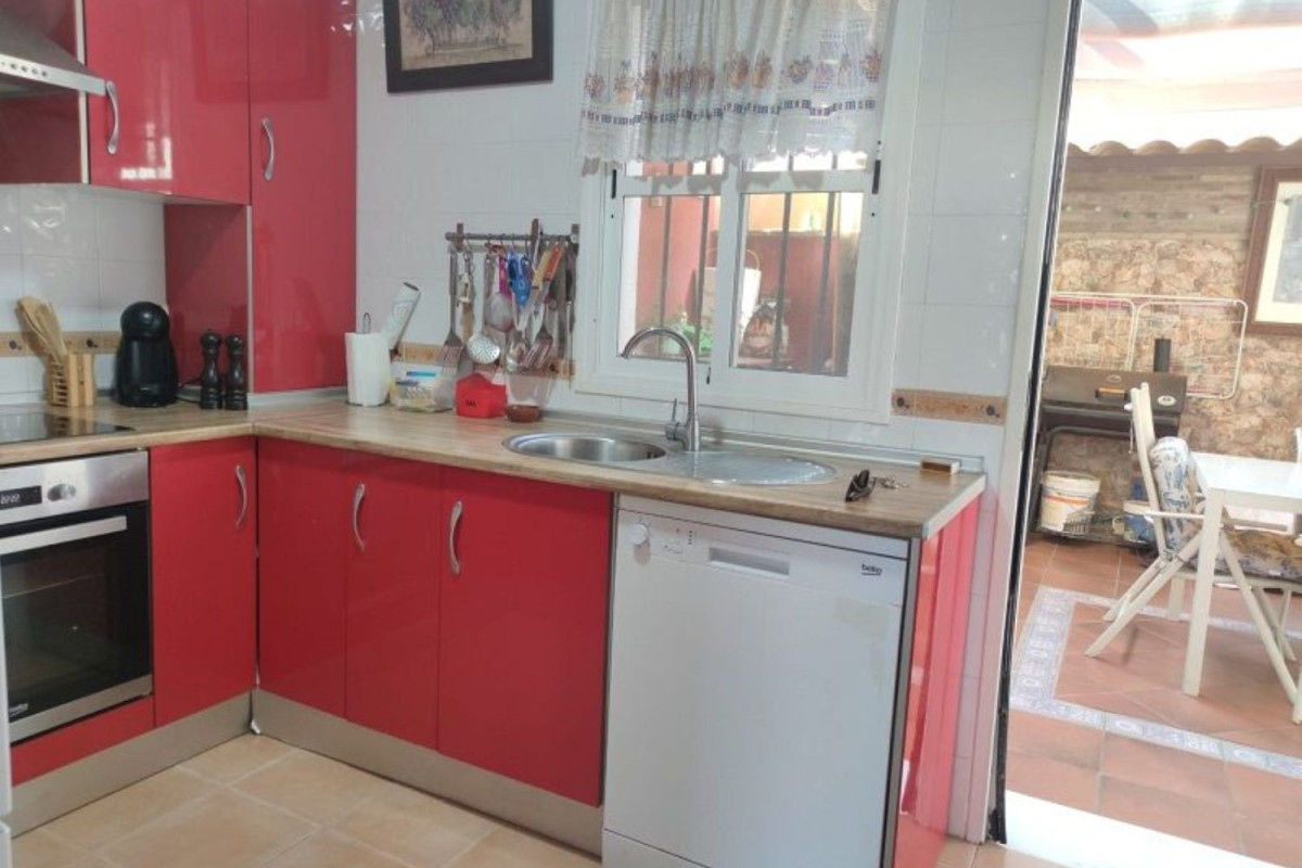 Venta de chalet adosado en Las Palmeras-Dehesilla , Sanlúcar de Barrameda photo 5