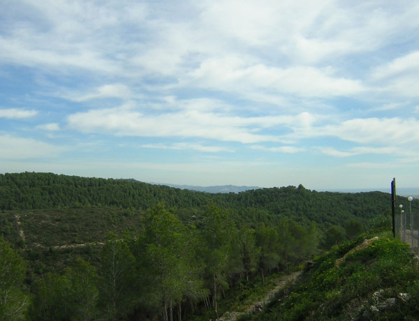 Terreno en venta en Urb. Trencarroques, Castellet i la Gornal photo 1