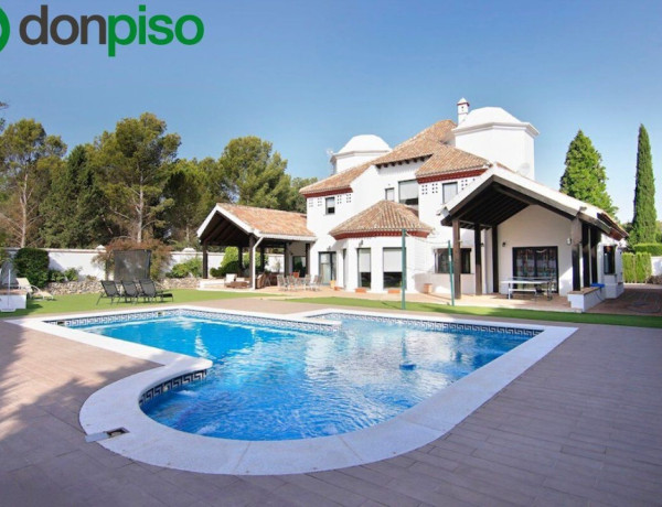 Chalet independiente en venta en , Albolote photo 2
