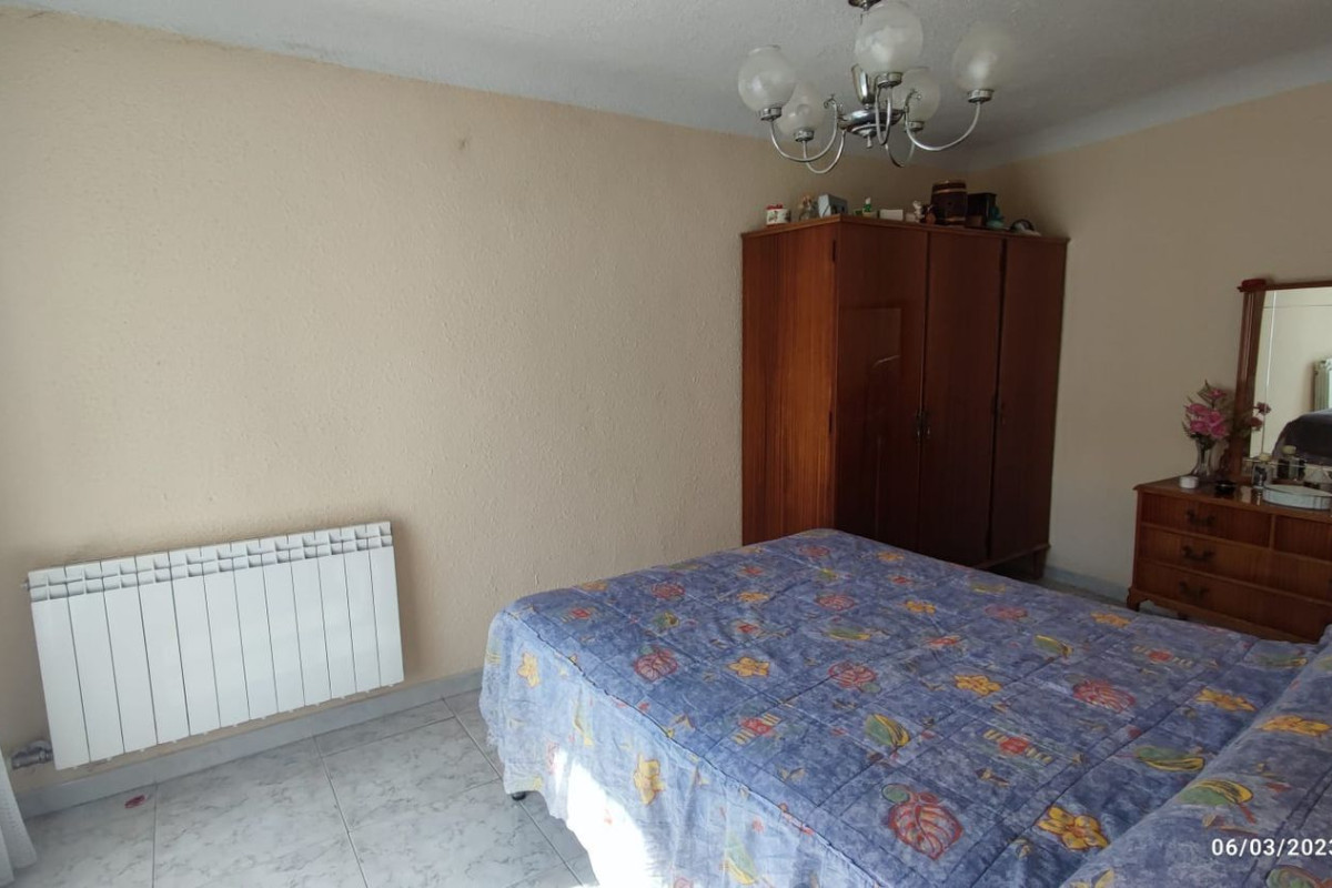 Sale of townhouse in , Cuarte de Huerva photo 4