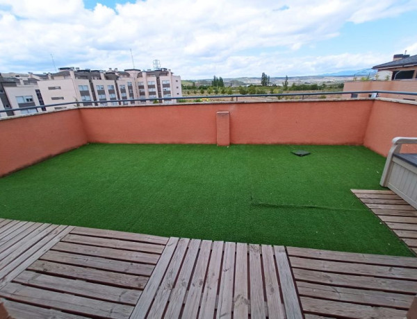 Duplex en venta en , Lardero photo 1