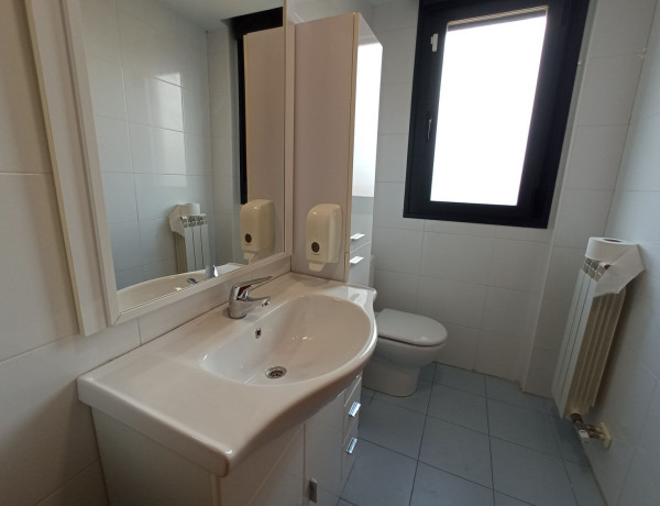 Duplex en venta en , Lardero photo 3